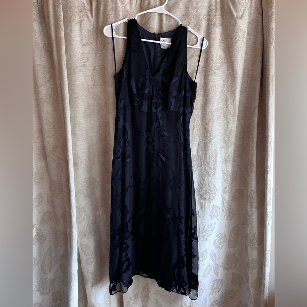 Rimini by Shaw Size 4 Sleeveless Black And Blue Silk